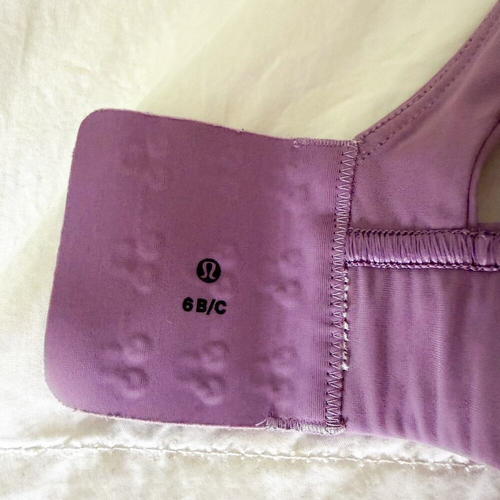 Lululemon Strong Front Cropped Sports Bra Lavender Purple Size 6 B/C - Picture 6 of 6